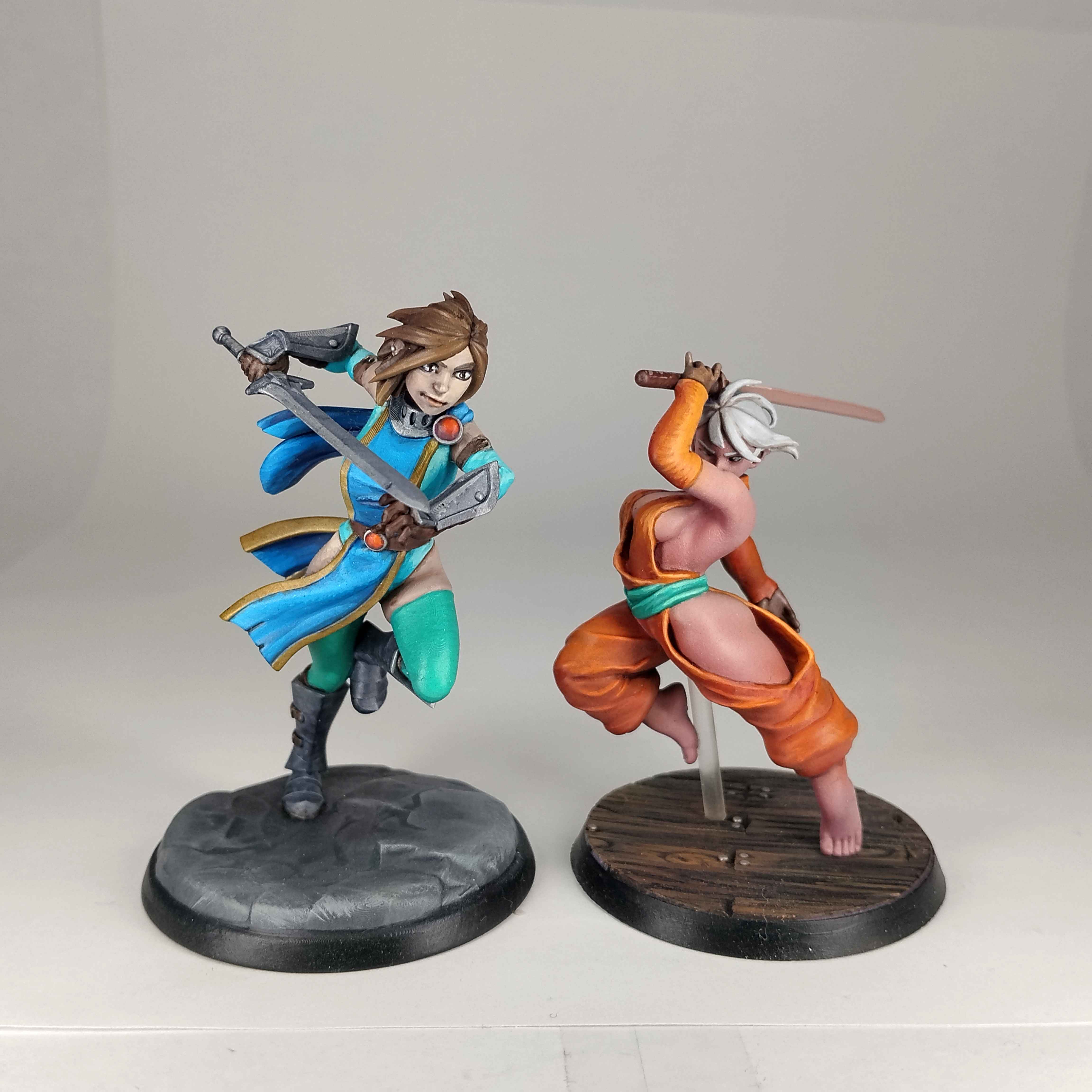 Figurine résine peinte - vitrine C3DP